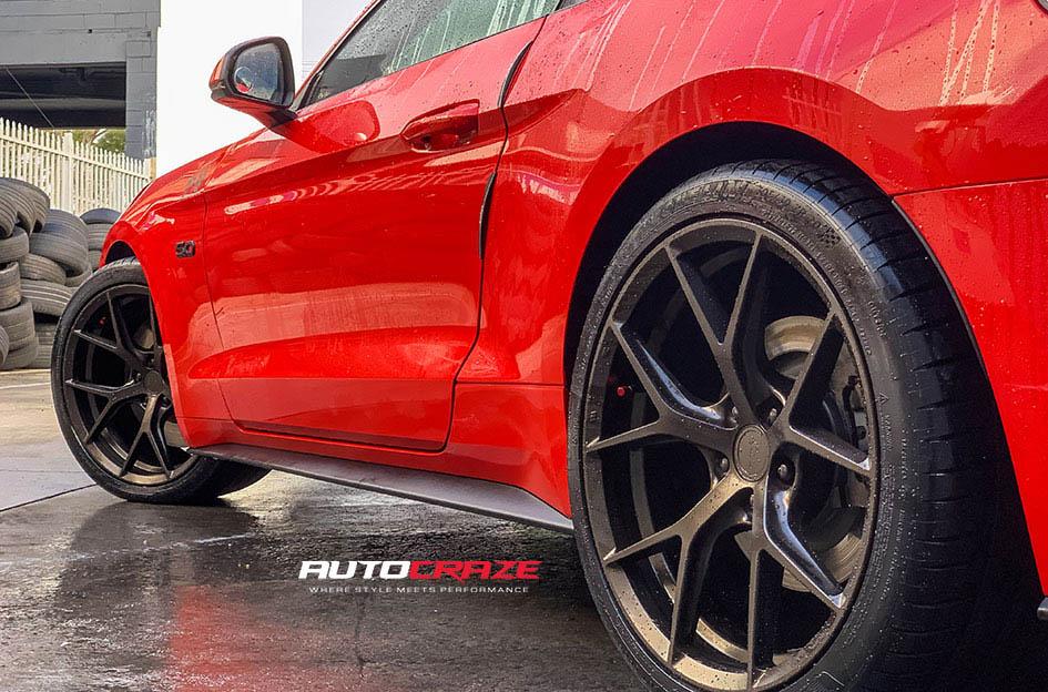 FORD MUSTANG SF10 BRONZE